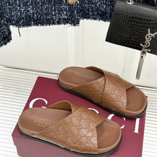 Gucci/古驰26WF新品双G压花交叉带休闲拖鞋双G压花经典永不过时交叉带自带慵懒松弛感小羊皮软到不像 Gucci/古驰26WF新品双G压花交叉带休闲拖鞋双G压花经典永不过时交叉带自带慵懒松弛感小羊皮软到不像