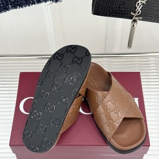 Gucci/古驰26WF新品双G压花交叉带休闲拖鞋双G压花经典永不过时交叉带自带慵懒松弛感小羊皮软到不像 Gucci/古驰26WF新品双G压花交叉带休闲拖鞋双G压花经典永不过时交叉带自带慵懒松弛感小羊皮软到不像
