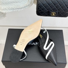 CHANE*|小香26M新品走秀拼色尖头蛇形带高跟鞋凉鞋小香走秀惊艳款系列拼色尖头勾勒足间锋芒蛇形细带缠 CHANE*|小香26M新品走秀拼色尖头蛇形带高跟鞋凉鞋小香走秀惊艳款系列拼色尖头勾勒足间锋芒蛇形细带缠