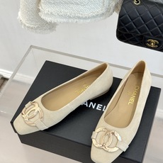 CHANE*|小香26M新品走秀金属大双C扣方头平底单鞋Chanel 走秀金属大双C单鞋小香系列走秀王炸 CHANE*|小香26M新品走秀金属大双C扣方头平底单鞋Chanel 走秀金属大双C单鞋小香系列走秀王炸