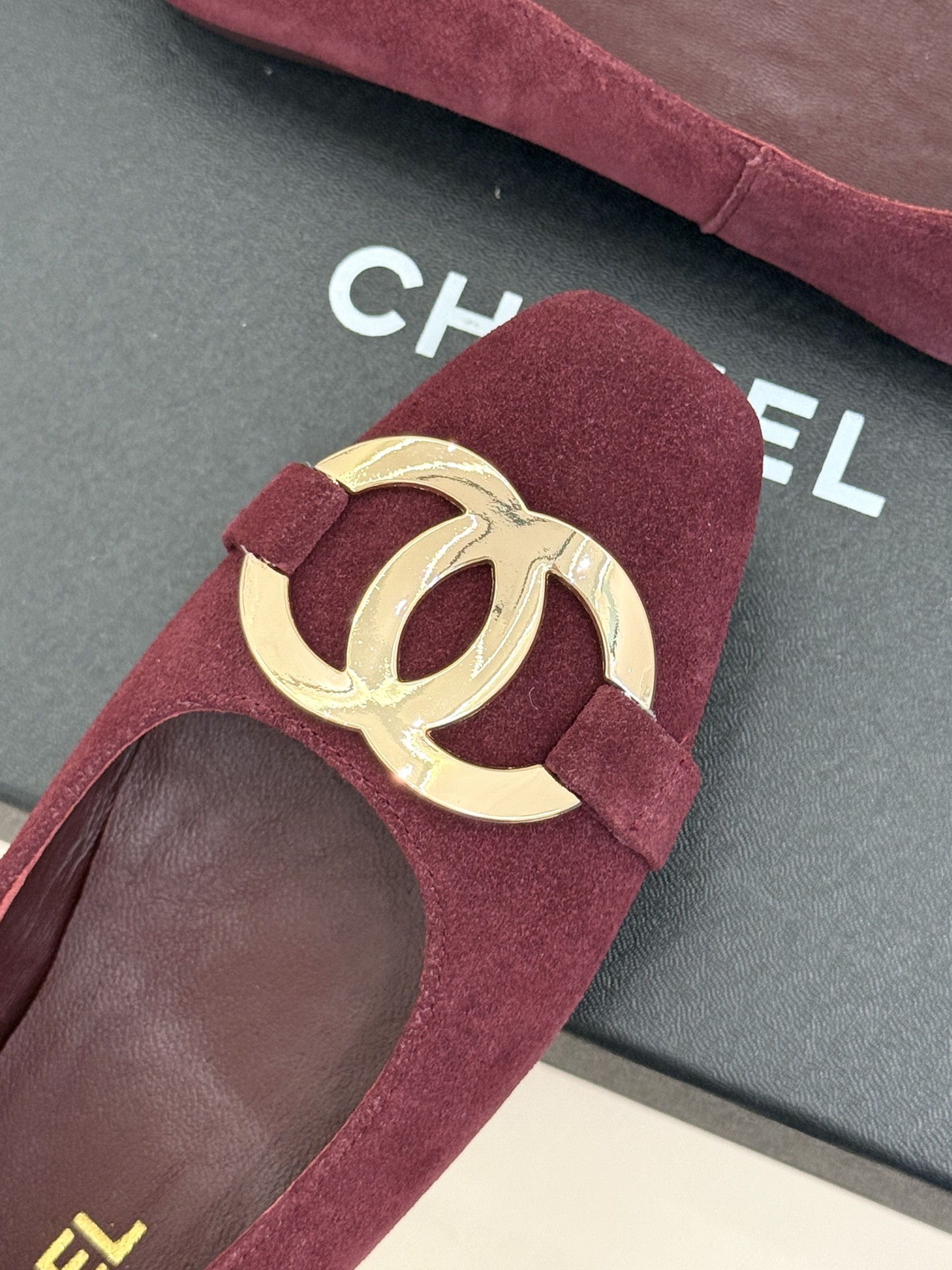 CHANE*｜小香26M新品走秀金属大双C扣方头平底单鞋Chanel 走秀金属大双C单鞋小香系列走秀王炸