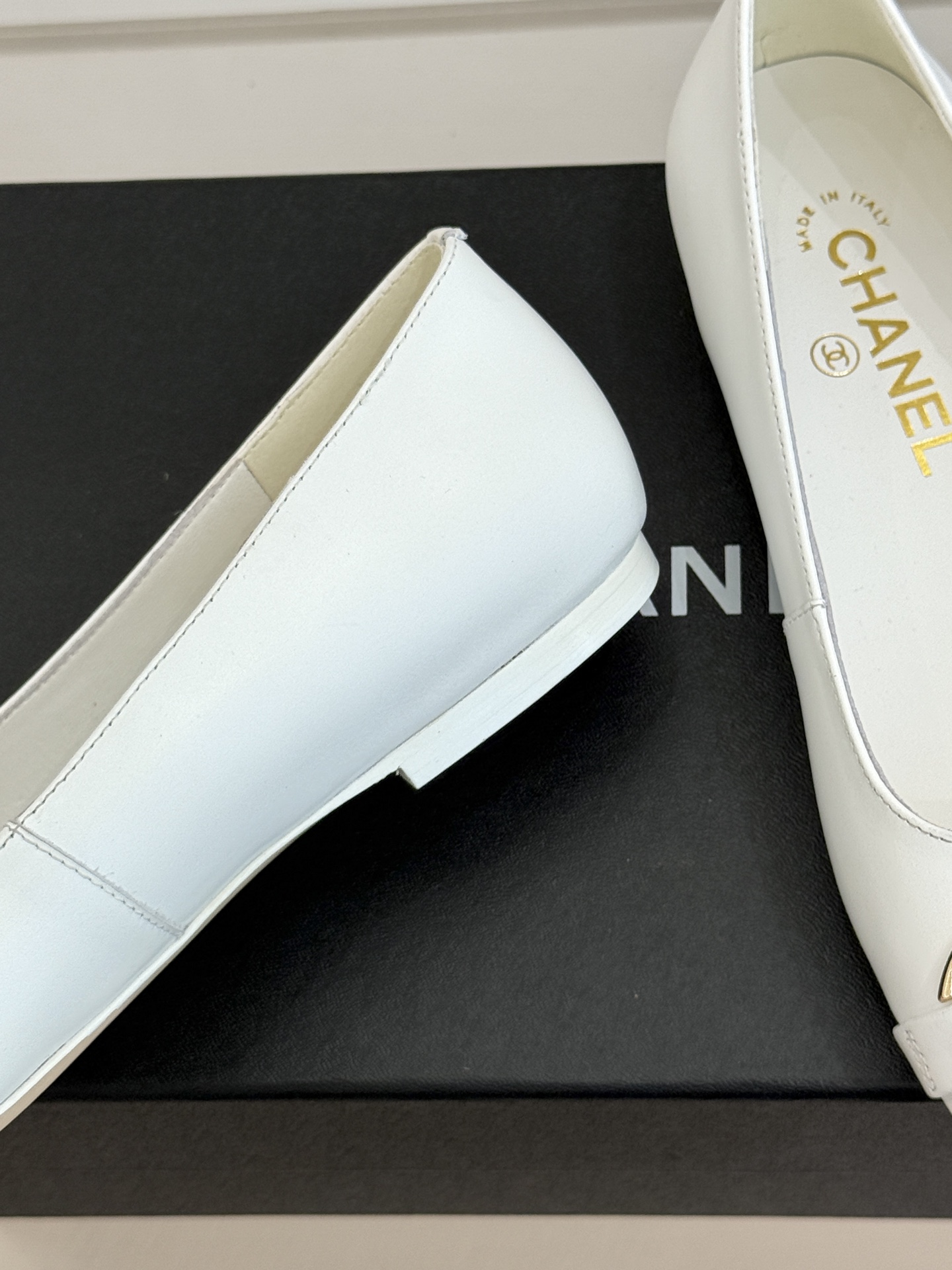 CHANE*｜小香26M新品走秀金属大双C扣方头平底单鞋Chanel 走秀金属大双C单鞋小香系列走秀王炸