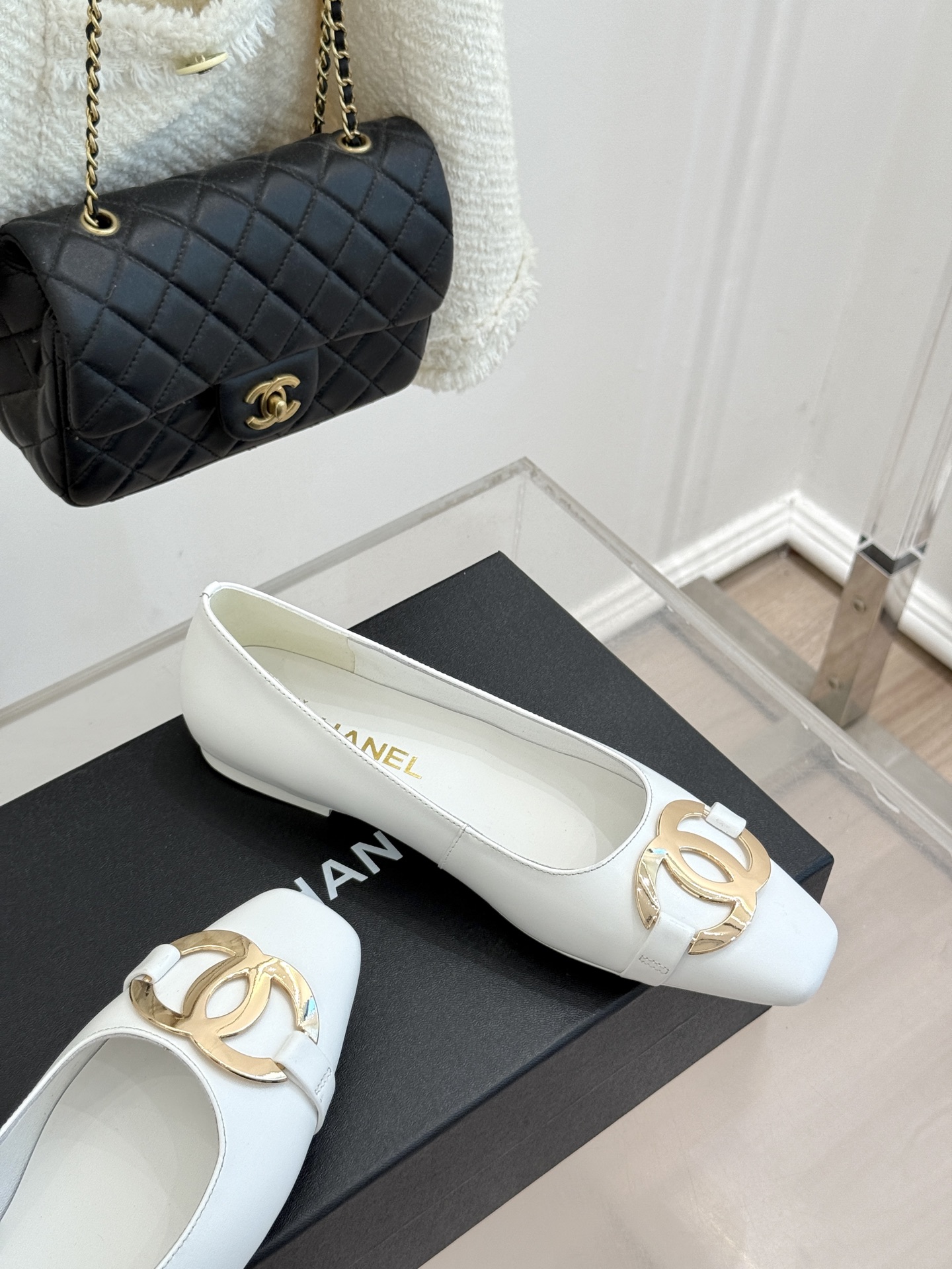 CHANE*｜小香26M新品走秀金属大双C扣方头平底单鞋Chanel 走秀金属大双C单鞋小香系列走秀王炸
