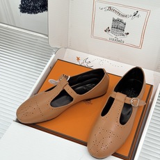 Hermès/爱马仕26WF新品法式复古T字带镂空雕花玛丽珍鞋手工镂空雕花巧夺天工T字带勾勒纤细足背线圆 Hermès/爱马仕26WF新品法式复古T字带镂空雕花玛丽珍鞋手工镂空雕花巧夺天工T字带勾勒纤细足背线圆