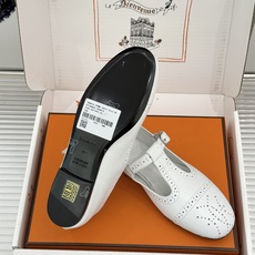 Hermès/爱马仕26WF新品法式复古T字带镂空雕花玛丽珍鞋手工镂空雕花巧夺天工T字带勾勒纤细足背线圆 Hermès/爱马仕26WF新品法式复古T字带镂空雕花玛丽珍鞋手工镂空雕花巧夺天工T字带勾勒纤细足背线圆