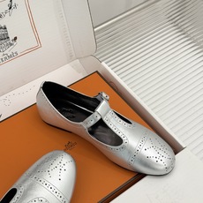 Hermès/爱马仕26WF新品法式复古T字带镂空雕花玛丽珍鞋手工镂空雕花巧夺天工T字带勾勒纤细足背线圆 Hermès/爱马仕26WF新品法式复古T字带镂空雕花玛丽珍鞋手工镂空雕花巧夺天工T字带勾勒纤细足背线圆