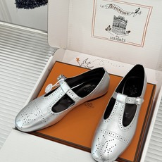 Hermès/爱马仕26WF新品法式复古T字带镂空雕花玛丽珍鞋手工镂空雕花巧夺天工T字带勾勒纤细足背线圆 Hermès/爱马仕26WF新品法式复古T字带镂空雕花玛丽珍鞋手工镂空雕花巧夺天工T字带勾勒纤细足背线圆