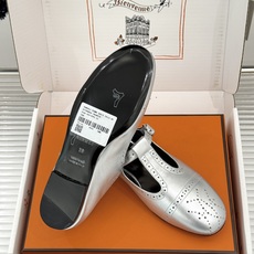 Hermès/爱马仕26WF新品法式复古T字带镂空雕花玛丽珍鞋手工镂空雕花巧夺天工T字带勾勒纤细足背线圆 Hermès/爱马仕26WF新品法式复古T字带镂空雕花玛丽珍鞋手工镂空雕花巧夺天工T字带勾勒纤细足背线圆