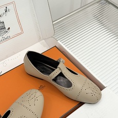 Hermès/爱马仕26WF新品法式复古T字带镂空雕花玛丽珍鞋手工镂空雕花巧夺天工T字带勾勒纤细足背线圆 Hermès/爱马仕26WF新品法式复古T字带镂空雕花玛丽珍鞋手工镂空雕花巧夺天工T字带勾勒纤细足背线圆