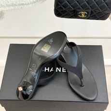 CHANE*|小香26S新品水钻字母金属跟高跟拖鞋夏日凉鞋天花板闪耀水钻字母镌刻经典细带勾勒纤细迷人足背 CHANE*|小香26S新品水钻字母金属跟高跟拖鞋夏日凉鞋天花板闪耀水钻字母镌刻经典细带勾勒纤细迷人足背