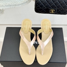 CHANE*|小香26S新品水钻字母金属跟高跟拖鞋夏日凉鞋天花板闪耀水钻字母镌刻经典细带勾勒纤细迷人足背 CHANE*|小香26S新品水钻字母金属跟高跟拖鞋夏日凉鞋天花板闪耀水钻字母镌刻经典细带勾勒纤细迷人足背