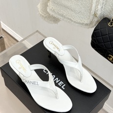 CHANE*|小香26S新品水钻字母金属跟高跟拖鞋夏日凉鞋天花板闪耀水钻字母镌刻经典细带勾勒纤细迷人足背 CHANE*|小香26S新品水钻字母金属跟高跟拖鞋夏日凉鞋天花板闪耀水钻字母镌刻经典细带勾勒纤细迷人足背