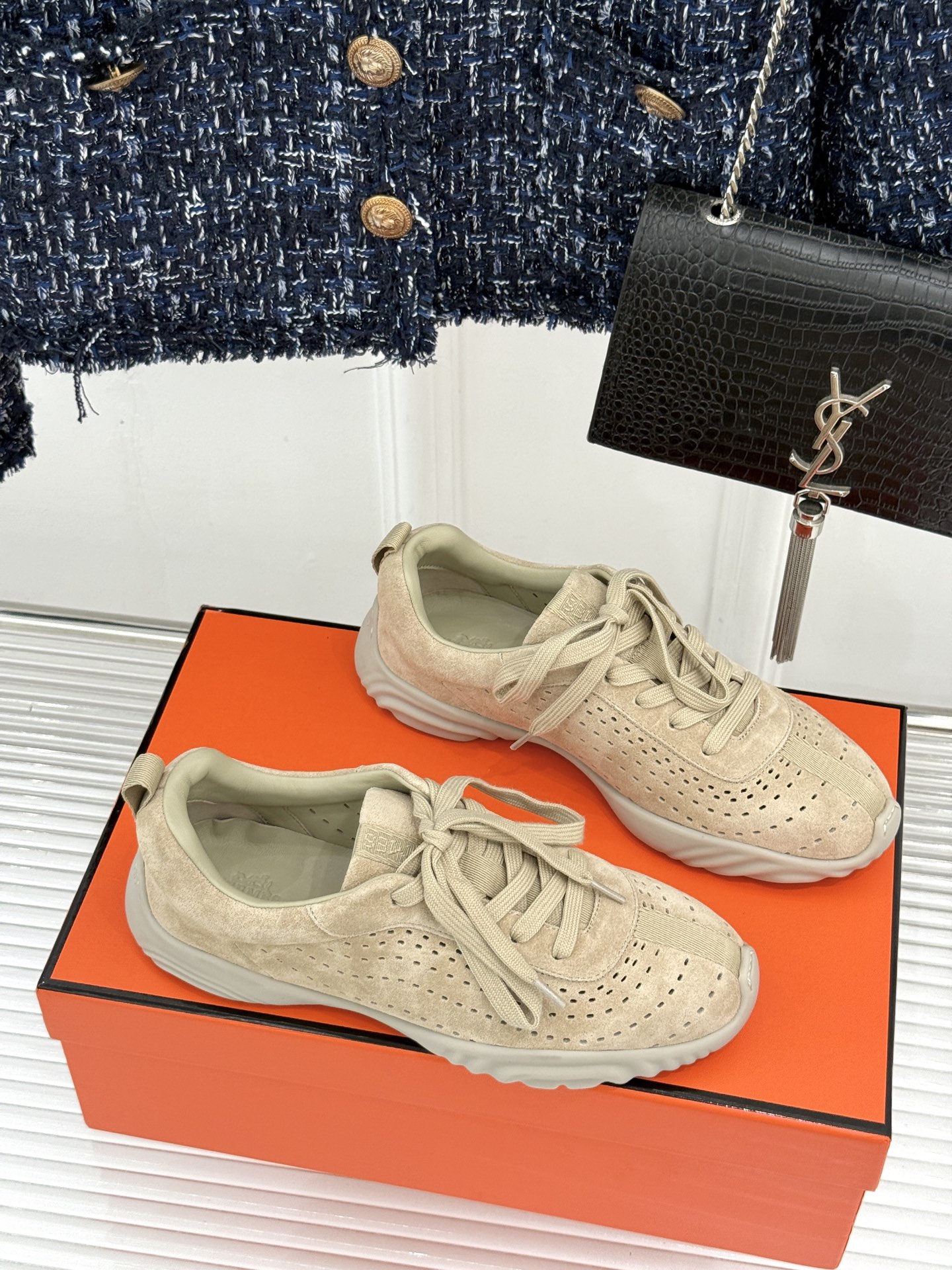 Hermes Style Black Leather Women's Shoes Women's Shoes Women's Shoes detail image 3 from source 786058
