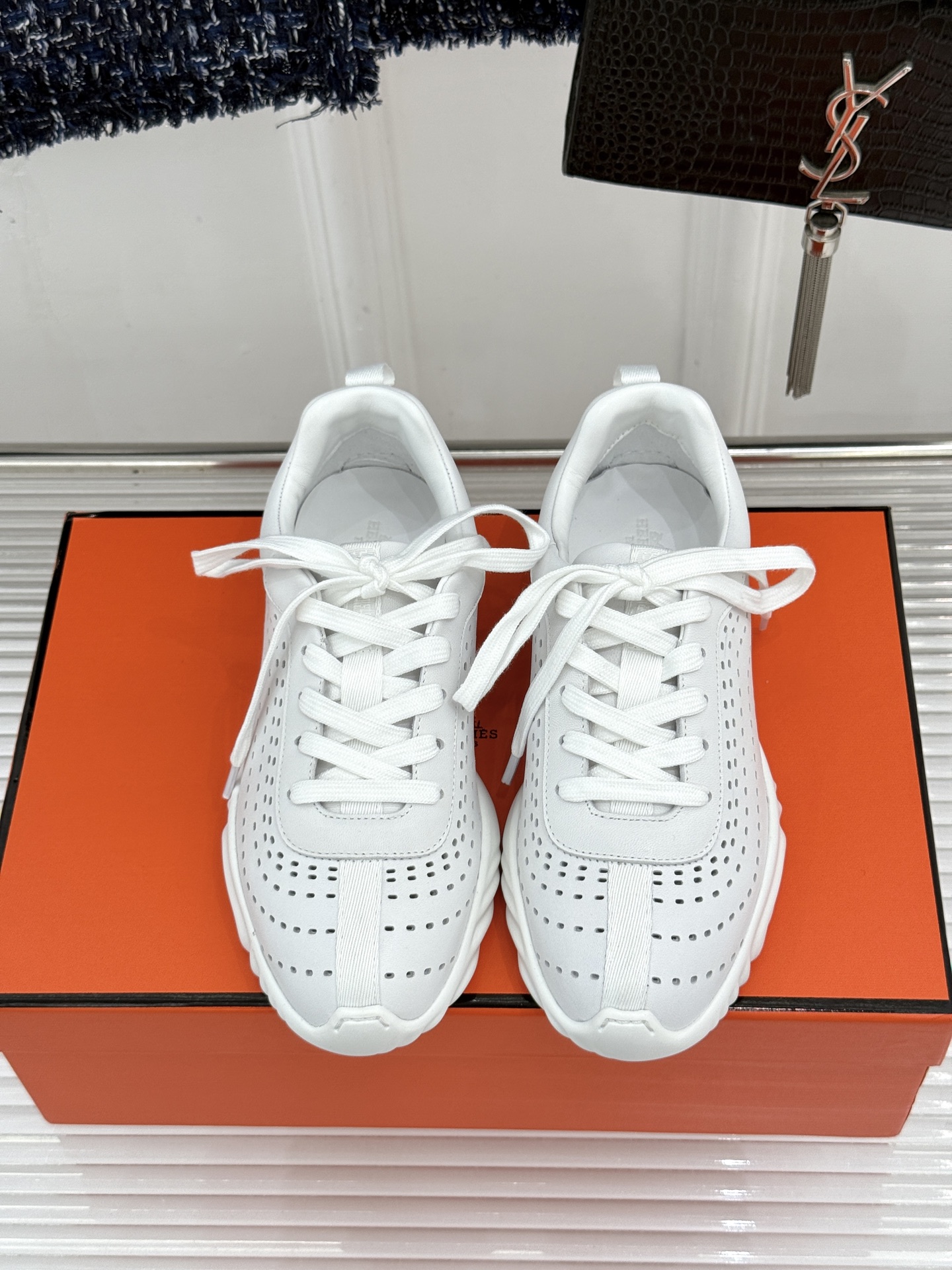 Hermes Style Black Leather Women's Shoes Women's Shoes Women's Shoes detail image 4 from source 786055