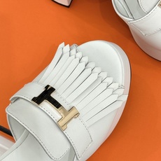 Hermès/爱马仕26WF新品H金属扣流苏防水台高跟凉鞋谁懂啊这双美到失语经典H扣刻入品牌灵魂灵动流苏 Hermès/爱马仕26WF新品H金属扣流苏防水台高跟凉鞋谁懂啊这双美到失语经典H扣刻入品牌灵魂灵动流苏