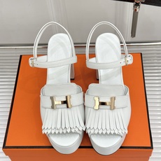 Hermès/爱马仕26WF新品H金属扣流苏防水台高跟凉鞋谁懂啊这双美到失语经典H扣刻入品牌灵魂灵动流苏 Hermès/爱马仕26WF新品H金属扣流苏防水台高跟凉鞋谁懂啊这双美到失语经典H扣刻入品牌灵魂灵动流苏