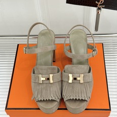 Hermès/爱马仕26WF新品H金属扣流苏防水台高跟凉鞋谁懂啊这双美到失语经典H扣刻入品牌灵魂灵动流苏 Hermès/爱马仕26WF新品H金属扣流苏防水台高跟凉鞋谁懂啊这双美到失语经典H扣刻入品牌灵魂灵动流苏