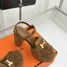 Hermès/爱马仕26WF新品H金属扣流苏防水台高跟凉鞋谁懂啊这双美到失语经典H扣刻入品牌灵魂灵动流苏 Hermès/爱马仕26WF新品H金属扣流苏防水台高跟凉鞋谁懂啊这双美到失语经典H扣刻入品牌灵魂灵动流苏