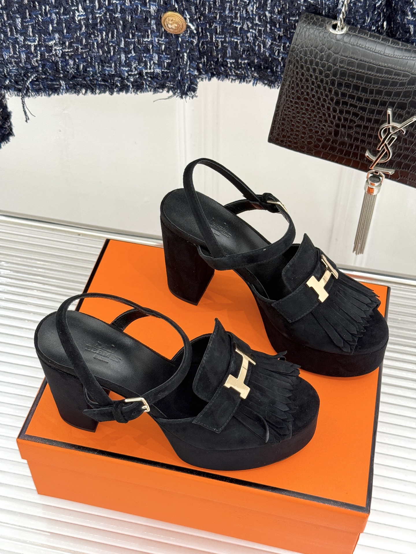 Hermès/爱马仕26WF新品H金属扣流苏防水台高跟凉鞋谁懂啊这双美到失语经典H扣刻入品牌灵魂灵动流苏