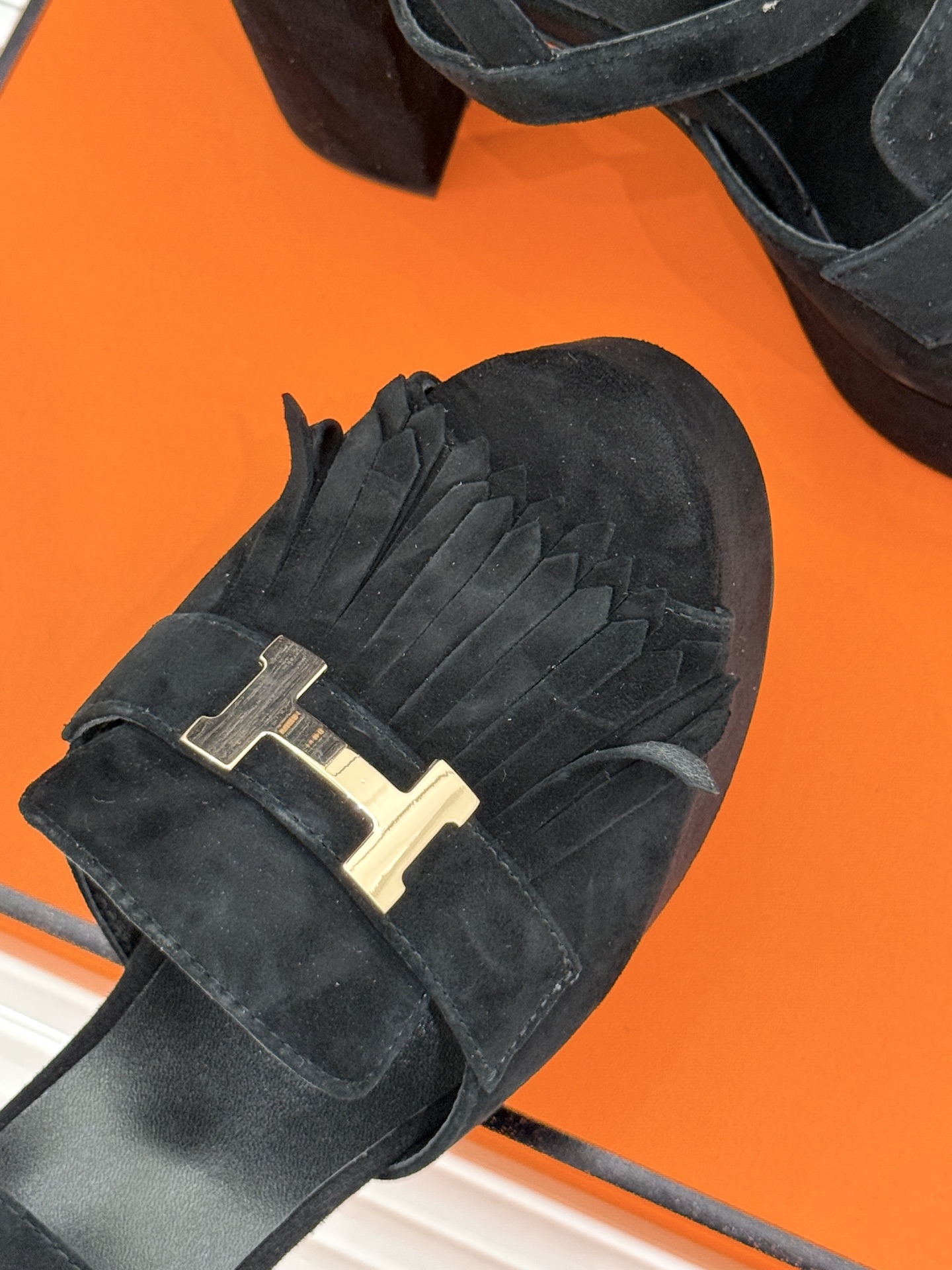 Hermès/爱马仕26WF新品H金属扣流苏防水台高跟凉鞋谁懂啊这双美到失语经典H扣刻入品牌灵魂灵动流苏