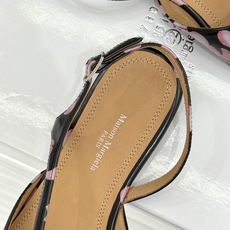 MaisonMargiela|MM6马吉拉复古分趾玛丽珍凉鞋MaisonMargiela又又又放大招啦! MaisonMargiela|MM6马吉拉复古分趾玛丽珍凉鞋MaisonMargiela又又又放大招啦!