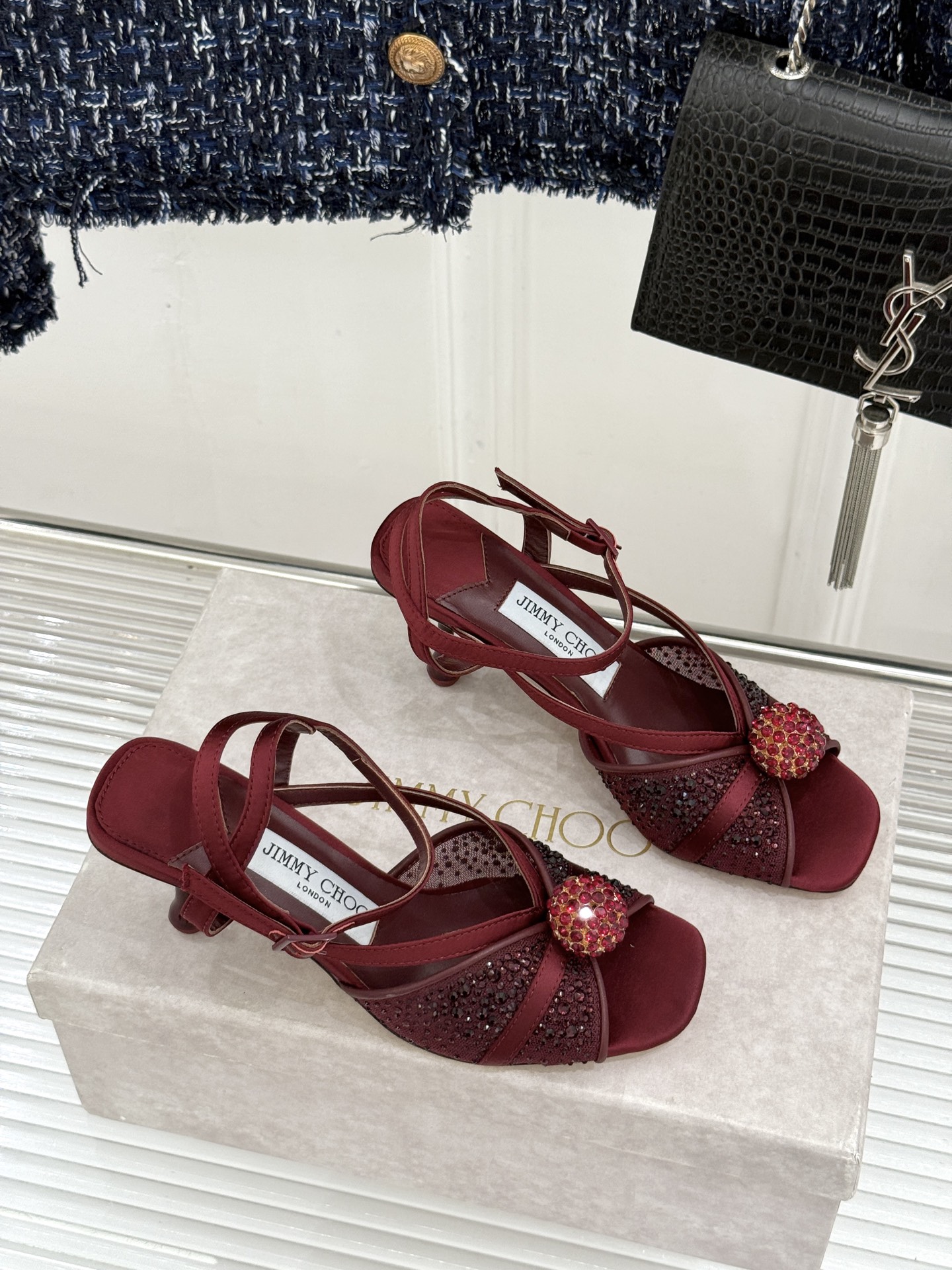 Jimmy Choo/吉米周26WF新品水钻球网纱方头高跟凉鞋璀璨水钻球缀于足间通透网纱轻裹纤纤玉足方头