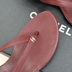 CHANE*|小香26A新品双C夹脚高跟人字拖鞋谁懂啊这双美到心巴细高跟秒变漫画腿迷你双C闪得刚刚好小羊 CHANE*|小香26A新品双C夹脚高跟人字拖鞋谁懂啊这双美到心巴细高跟秒变漫画腿迷你双C闪得刚刚好小羊