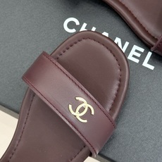 CHANE*|小香26A新品金属双C一字带平底凉鞋CHANE*|小香26A早春神款金属双C一字带平底凉鞋 CHANE*|小香26A新品金属双C一字带平底凉鞋CHANE*|小香26A早春神款金属双C一字带平底凉鞋