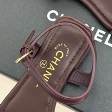CHANE*|小香26A新品金属双C一字带平底凉鞋CHANE*|小香26A早春神款金属双C一字带平底凉鞋 CHANE*|小香26A新品金属双C一字带平底凉鞋CHANE*|小香26A早春神款金属双C一字带平底凉鞋