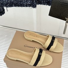 Gianvito Rossi 26WF新品一字带蝴蝶结高跟拖鞋缎面蝴蝶结轻落足尖一字带勾勒纤细脚踝圆头剪 Gianvito Rossi 26WF新品一字带蝴蝶结高跟拖鞋缎面蝴蝶结轻落足尖一字带勾勒纤细脚踝圆头剪