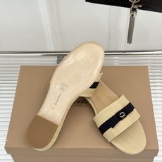 Gianvito Rossi 26WF新品一字带蝴蝶结高跟拖鞋缎面蝴蝶结轻落足尖一字带勾勒纤细脚踝圆头剪 Gianvito Rossi 26WF新品一字带蝴蝶结高跟拖鞋缎面蝴蝶结轻落足尖一字带勾勒纤细脚踝圆头剪