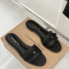 Gianvito Rossi 26WF新品一字带蝴蝶结高跟拖鞋缎面蝴蝶结轻落足尖一字带勾勒纤细脚踝圆头剪 Gianvito Rossi 26WF新品一字带蝴蝶结高跟拖鞋缎面蝴蝶结轻落足尖一字带勾勒纤细脚踝圆头剪