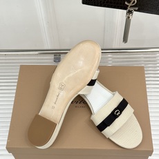 Gianvito Rossi 26WF新品一字带蝴蝶结高跟拖鞋缎面蝴蝶结轻落足尖一字带勾勒纤细脚踝圆头剪 Gianvito Rossi 26WF新品一字带蝴蝶结高跟拖鞋缎面蝴蝶结轻落足尖一字带勾勒纤细脚踝圆头剪