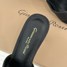 Gianvito Rossi 26WF新品一字带蝴蝶结平底拖鞋缎面蝴蝶结轻落足尖一字带勾勒纤细脚踝圆头剪 Gianvito Rossi 26WF新品一字带蝴蝶结平底拖鞋缎面蝴蝶结轻落足尖一字带勾勒纤细脚踝圆头剪
