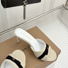 Gianvito Rossi 26WF新品一字带蝴蝶结平底拖鞋缎面蝴蝶结轻落足尖一字带勾勒纤细脚踝圆头剪 Gianvito Rossi 26WF新品一字带蝴蝶结平底拖鞋缎面蝴蝶结轻落足尖一字带勾勒纤细脚踝圆头剪