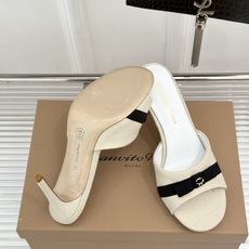 Gianvito Rossi 26WF新品一字带蝴蝶结平底拖鞋缎面蝴蝶结轻落足尖一字带勾勒纤细脚踝圆头剪 Gianvito Rossi 26WF新品一字带蝴蝶结平底拖鞋缎面蝴蝶结轻落足尖一字带勾勒纤细脚踝圆头剪