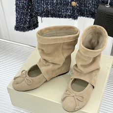 Unfolio 26WF新品复古蝴蝶结堆堆靴凉靴26WF秋冬限定绝美登场复古蝴蝶结缀于靴筒侧边软韧头层牛 Unfolio 26WF新品复古蝴蝶结堆堆靴凉靴26WF秋冬限定绝美登场复古蝴蝶结缀于靴筒侧边软韧头层牛