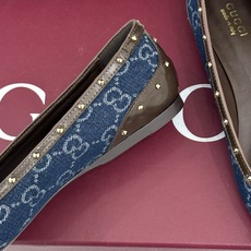 Gucci/古驰26WF新品老花马衔扣饰铆钉尖头平底鞋芭蕾舞鞋26WF秋冬限定款惊艳登场经典GG老花铺满 Gucci/古驰26WF新品老花马衔扣饰铆钉尖头平底鞋芭蕾舞鞋26WF秋冬限定款惊艳登场经典GG老花铺满