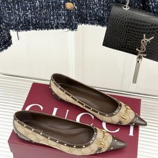 Gucci/古驰26WF新品老花马衔扣饰铆钉尖头平底鞋芭蕾舞鞋26WF秋冬限定款惊艳登场经典GG老花铺满 Gucci/古驰26WF新品老花马衔扣饰铆钉尖头平底鞋芭蕾舞鞋26WF秋冬限定款惊艳登场经典GG老花铺满