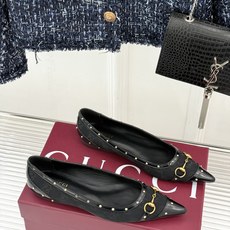 Gucci/古驰26WF新品老花马衔扣饰铆钉尖头平底鞋芭蕾舞鞋26WF秋冬限定款惊艳登场经典GG老花铺满 Gucci/古驰26WF新品老花马衔扣饰铆钉尖头平底鞋芭蕾舞鞋26WF秋冬限定款惊艳登场经典GG老花铺满