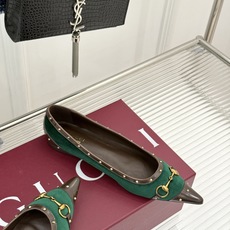 Gucci/古驰26WF新品老花马衔扣饰铆钉尖头平底鞋芭蕾舞鞋26WF秋冬限定款惊艳登场经典GG老花铺满 Gucci/古驰26WF新品老花马衔扣饰铆钉尖头平底鞋芭蕾舞鞋26WF秋冬限定款惊艳登场经典GG老花铺满