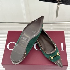 Gucci/古驰26WF新品老花马衔扣饰铆钉尖头平底鞋芭蕾舞鞋26WF秋冬限定款惊艳登场经典GG老花铺满 Gucci/古驰26WF新品老花马衔扣饰铆钉尖头平底鞋芭蕾舞鞋26WF秋冬限定款惊艳登场经典GG老花铺满