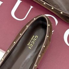 Gucci/古驰26WF新品老花马衔扣饰铆钉尖头平底鞋芭蕾舞鞋26WF秋冬限定款惊艳登场经典GG老花铺满 Gucci/古驰26WF新品老花马衔扣饰铆钉尖头平底鞋芭蕾舞鞋26WF秋冬限定款惊艳登场经典GG老花铺满