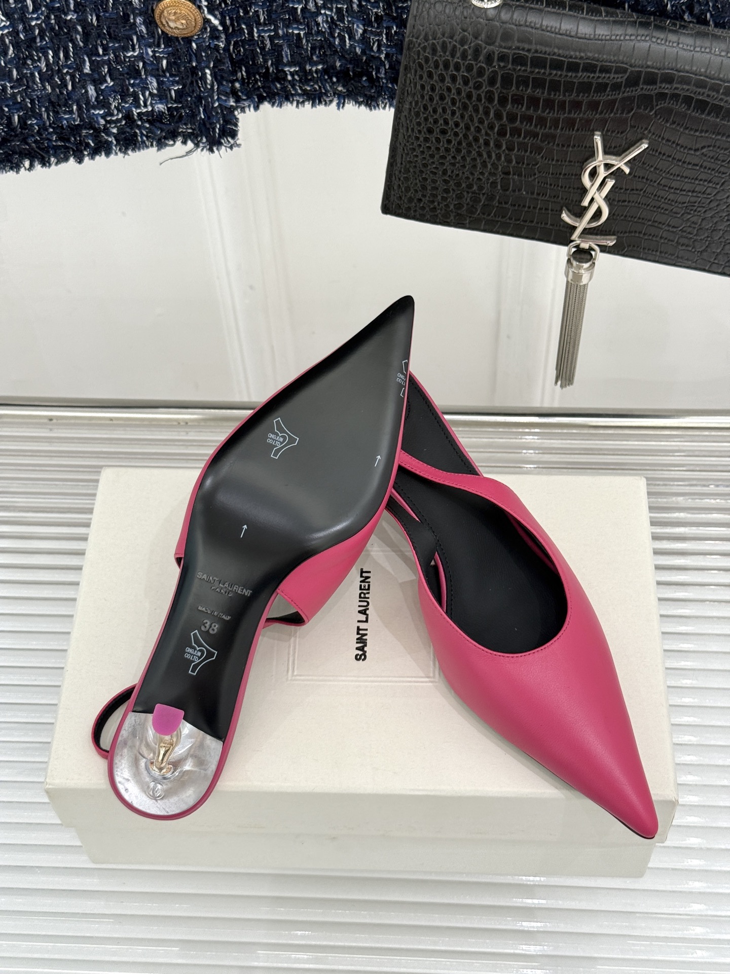 （配原版飞机盒）Saint Laurent /圣罗兰26WF新品极简尖头后空猫跟凉鞋清冷入骨的高级感天花