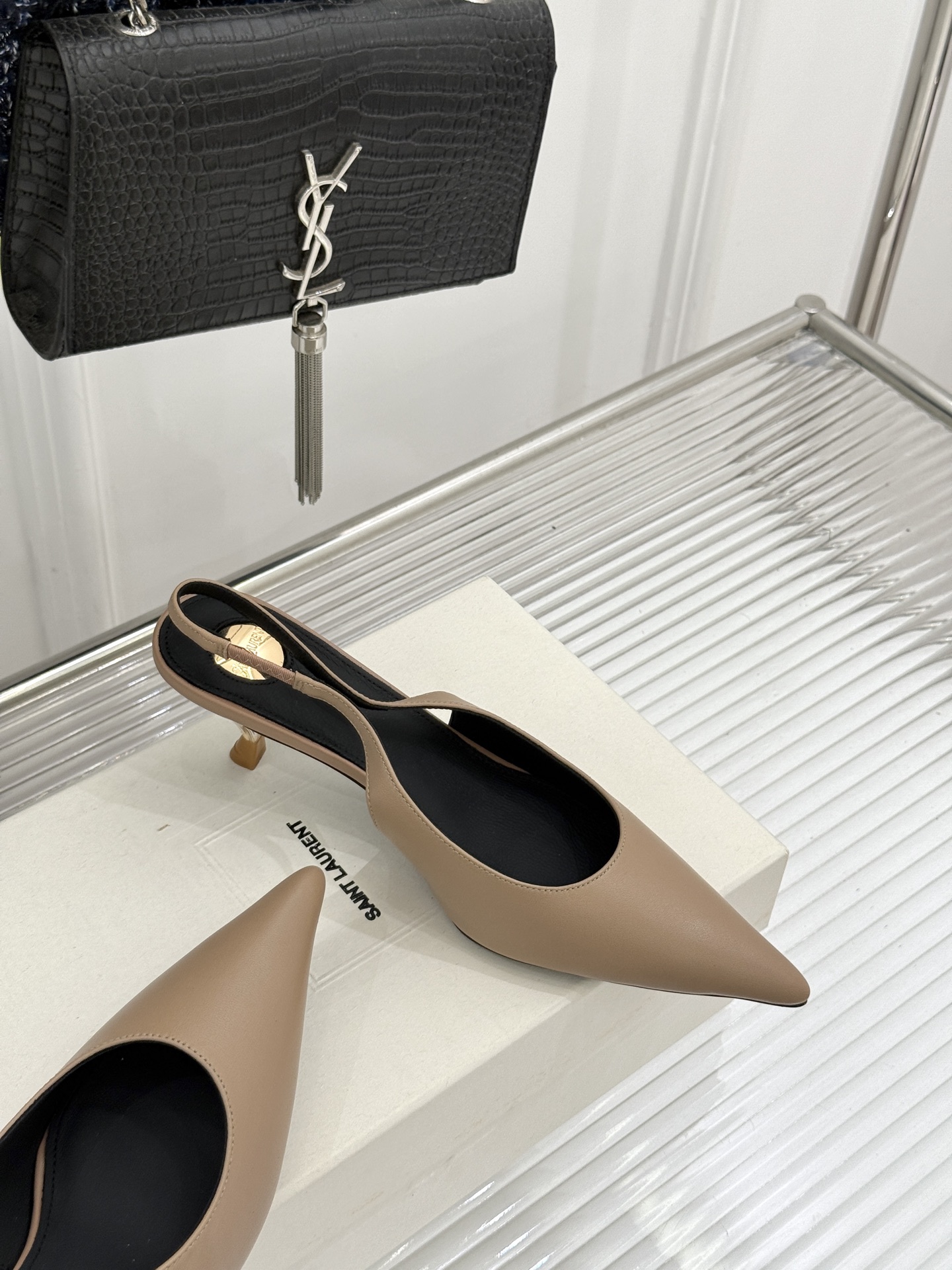 （配原版飞机盒）Saint Laurent /圣罗兰26WF新品极简尖头后空猫跟凉鞋清冷入骨的高级感天花