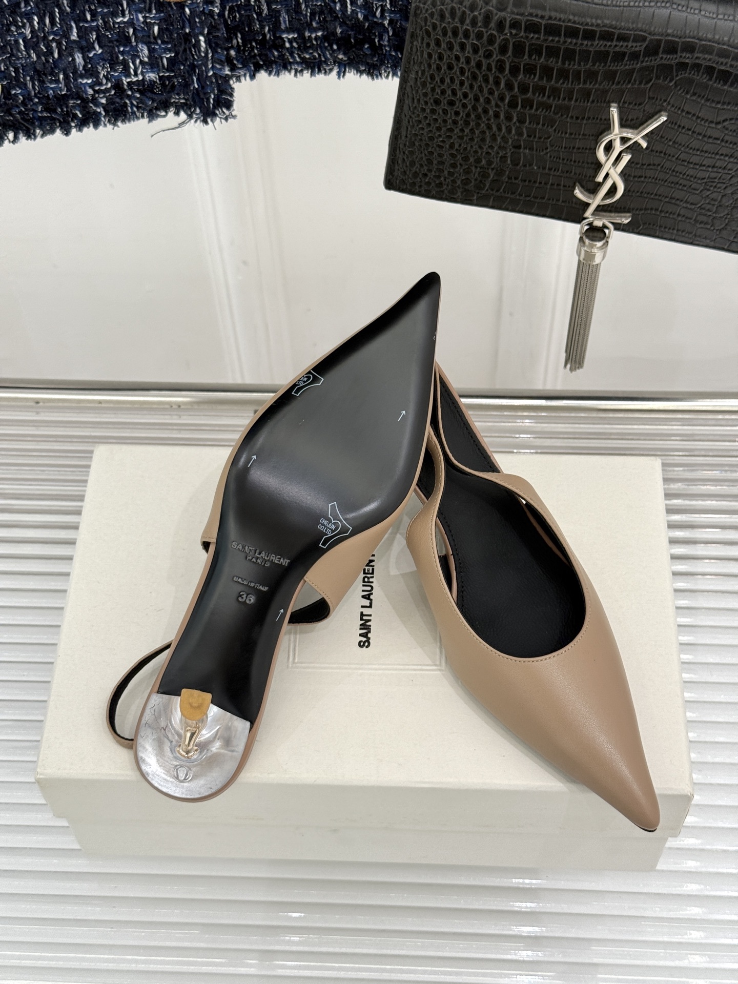 （配原版飞机盒）Saint Laurent /圣罗兰26WF新品极简尖头后空猫跟凉鞋清冷入骨的高级感天花