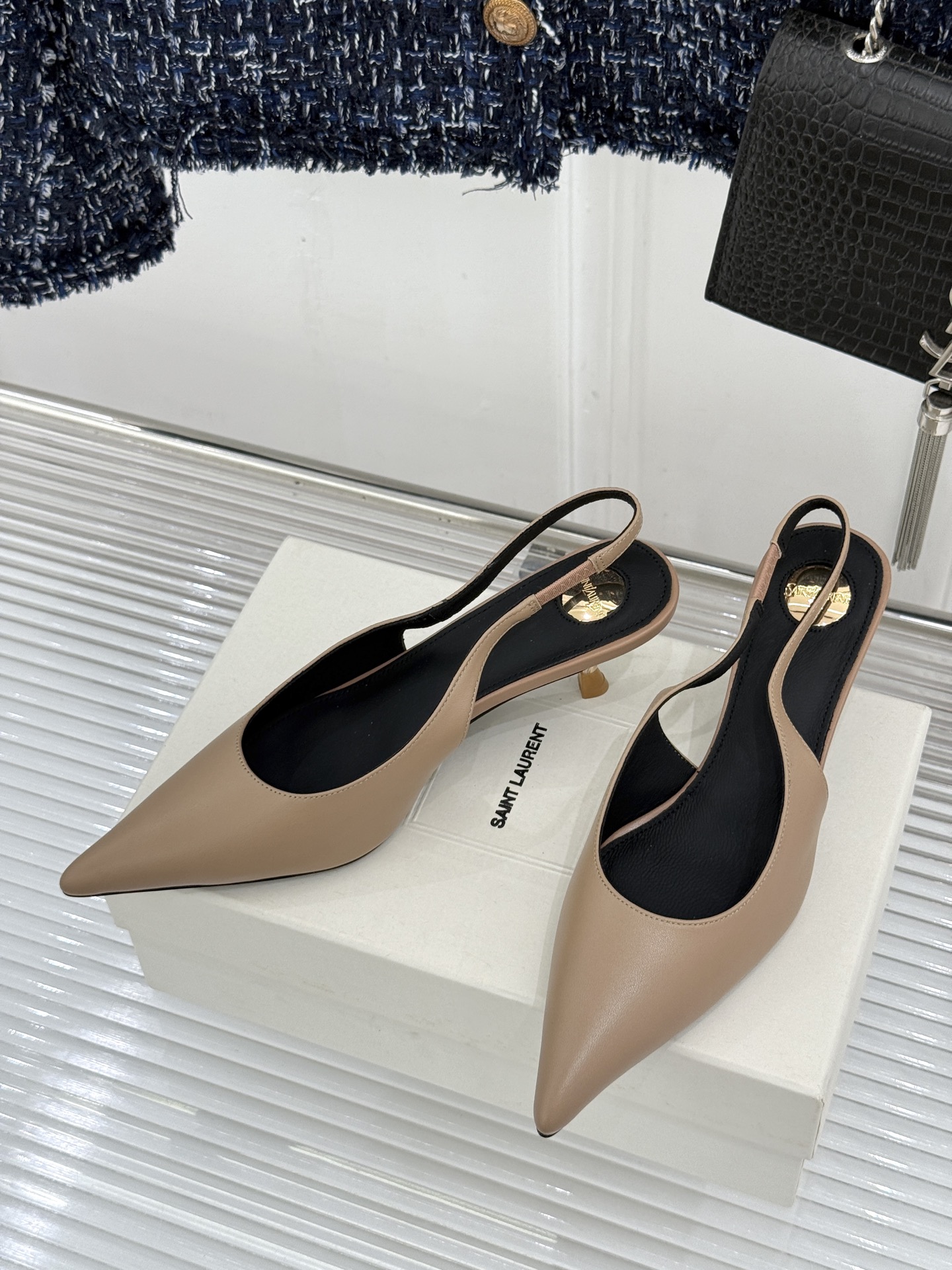 （配原版飞机盒）Saint Laurent /圣罗兰26WF新品极简尖头后空猫跟凉鞋清冷入骨的高级感天花