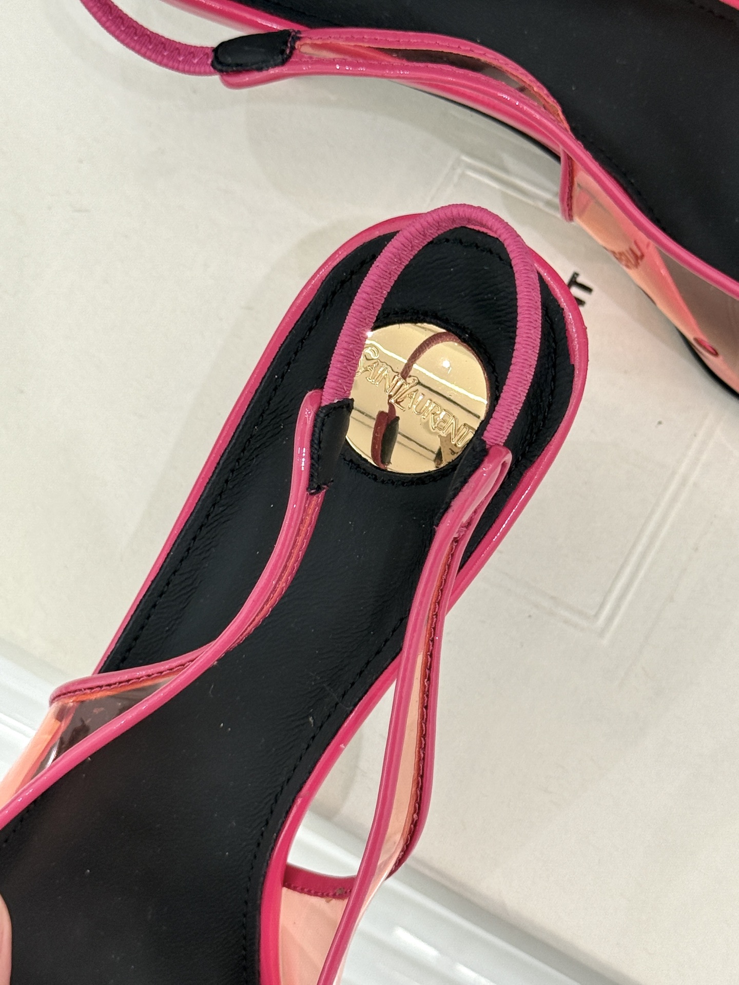 （配原版飞机盒）Saint Laurent /圣罗兰26WF新品胶片尖头后空猫跟凉鞋把暗夜电影感穿在脚上