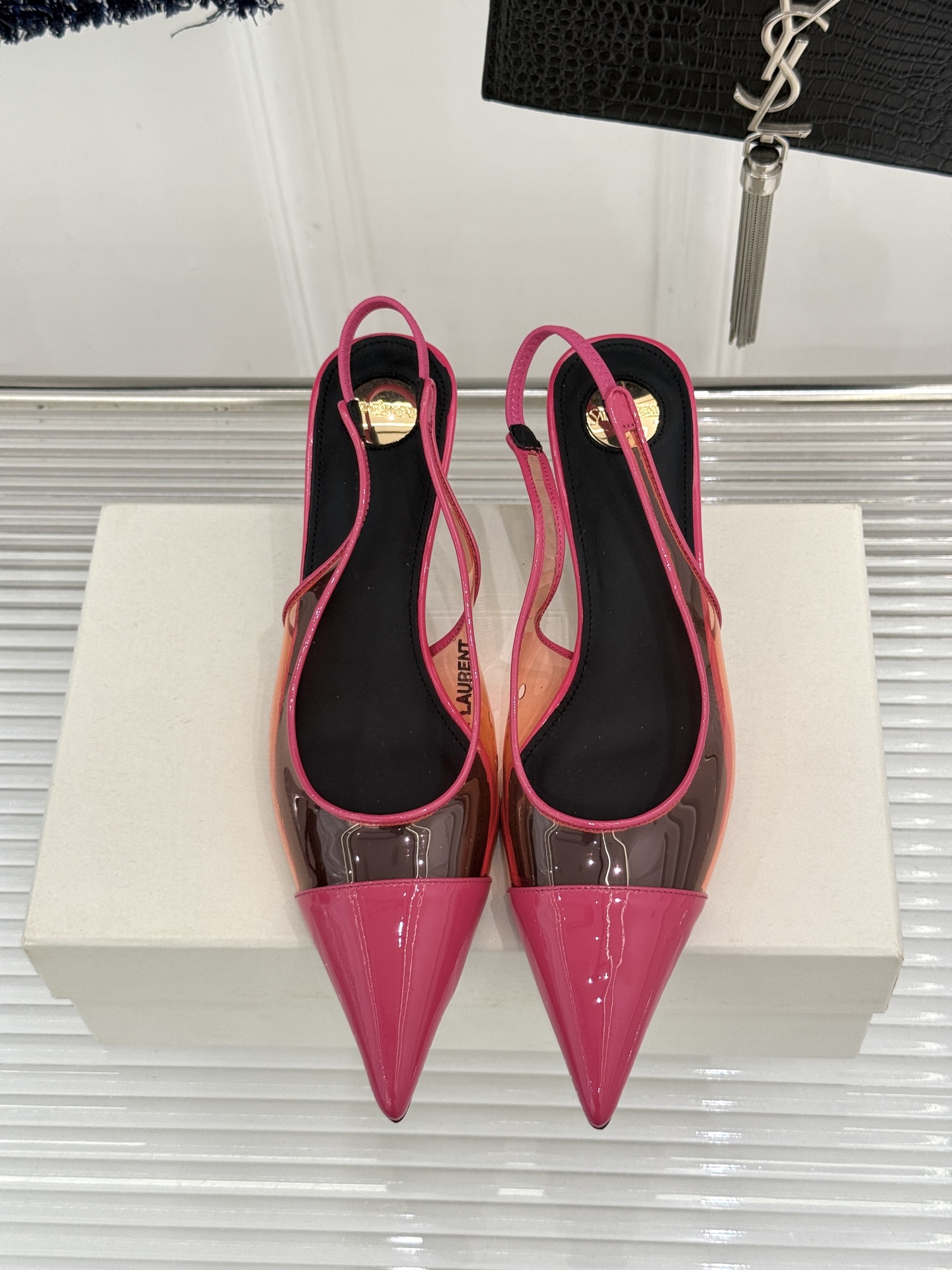 （配原版飞机盒）Saint Laurent /圣罗兰26WF新品胶片尖头后空猫跟凉鞋把暗夜电影感穿在脚上