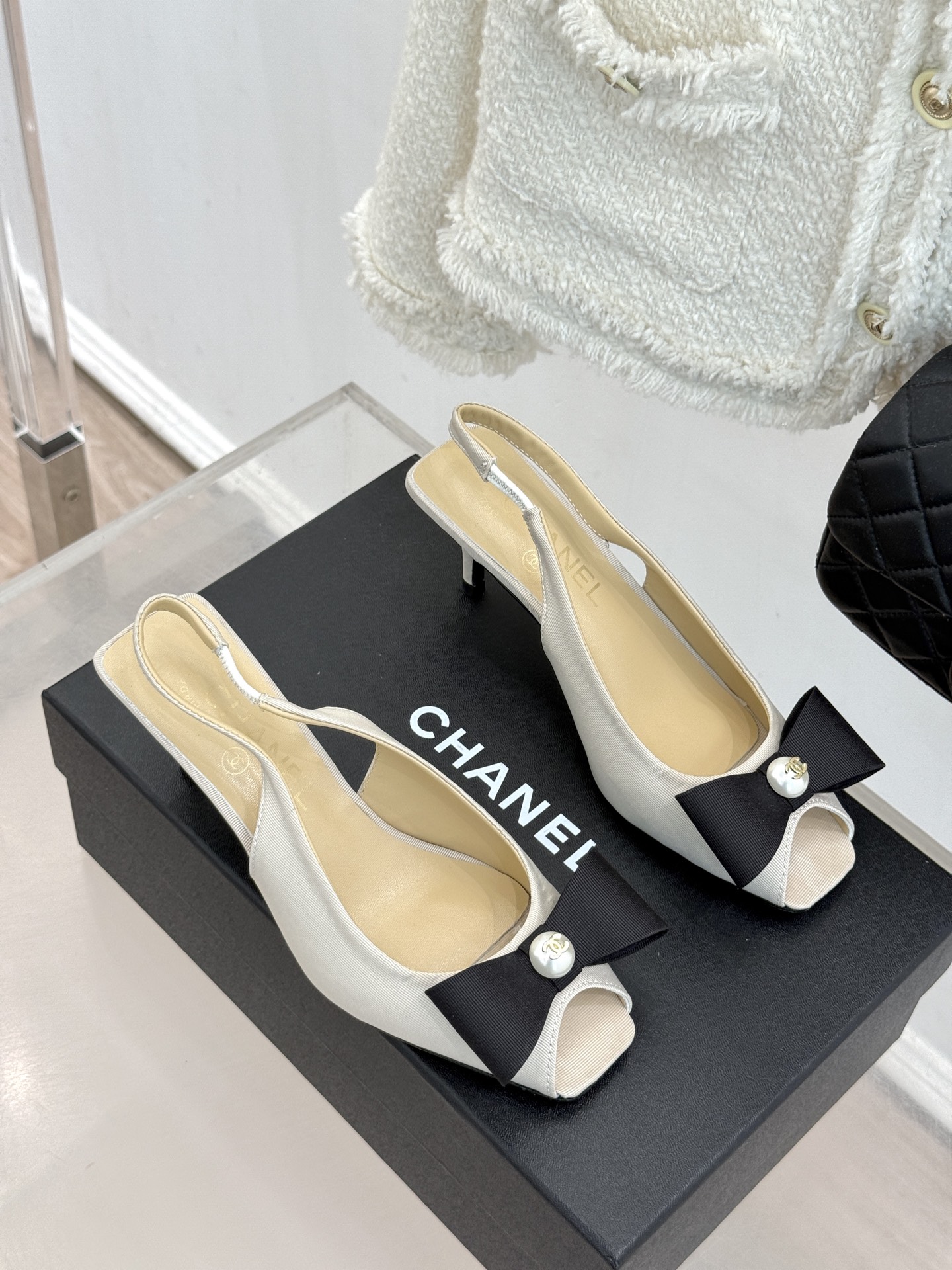CHANE*｜小香26A新品双C珍珠蝴蝶结鱼嘴高跟凉鞋把温柔贵气焊在足尖26A早春封神级绝美单品双C珍珠